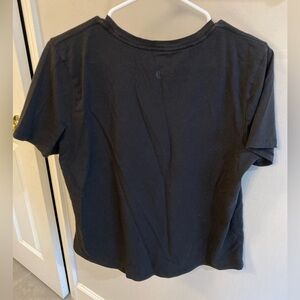 Lululemon T Shirt Womens Black Classic Fit Short Sleeve Tee